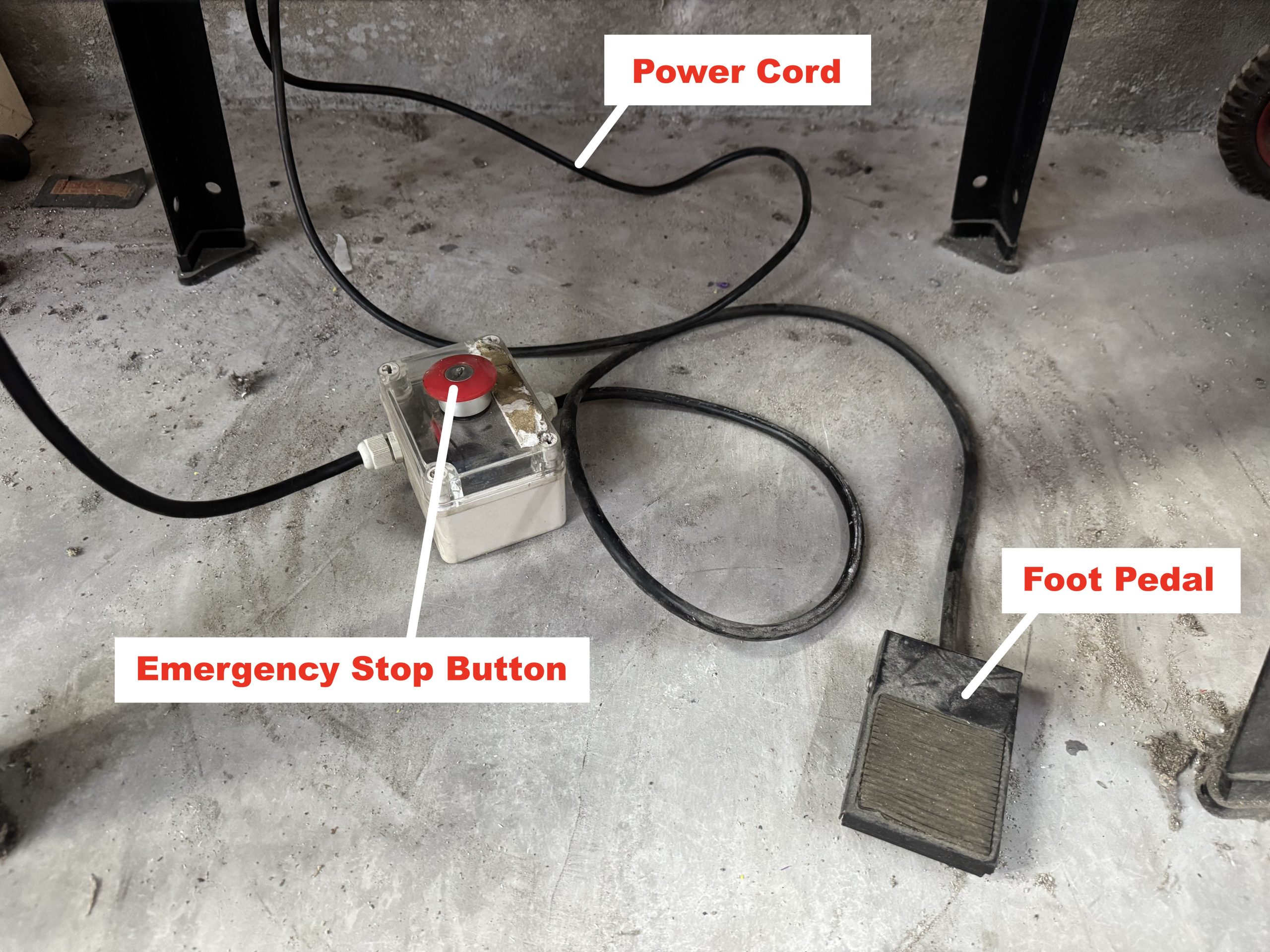 How to adjust the blade guard of a Woodfast BAS250 band saw - Full